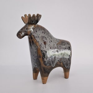 Ceramic elk (Älg) by Lisa Larson (Gustavsberg). Large vintage figurine, 1960s. Excellent condition.