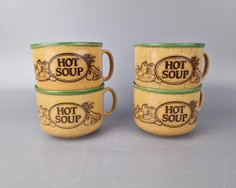 Tazas de cerámica "HOT SOUP" vintage de la década de 1970 hechas por Just Mugs, juego de cuatro, fabricadas en Inglaterra.