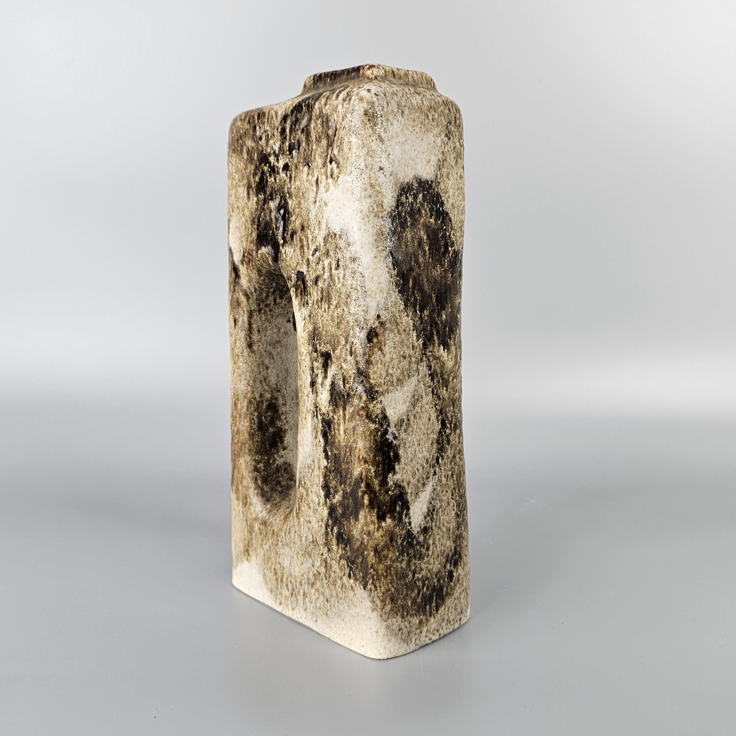 ヴィンテージの西ドイツの Fat Lava 花瓶。 Uebelacker / Uセラミック