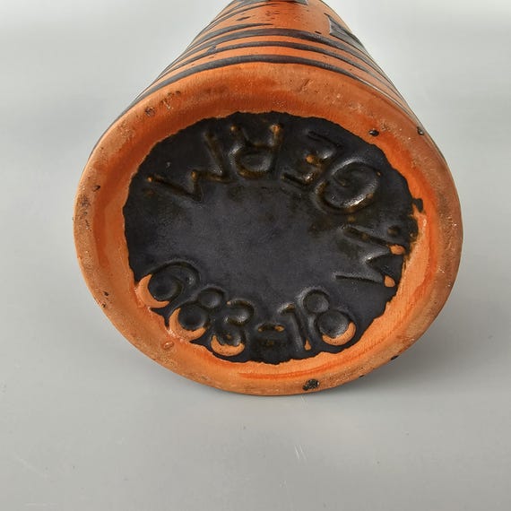 ヴィンテージの西ドイツの Fat Lava 花瓶。 Carstens Tonnieshof