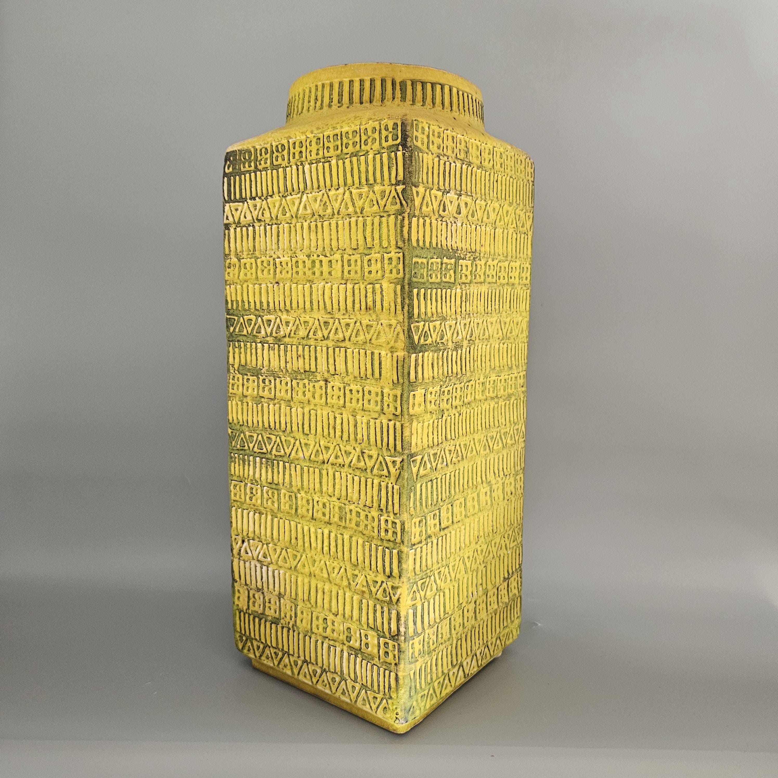 East Germany Fat Lava by VEB 東ドイツ ヴィンテージ East Germany