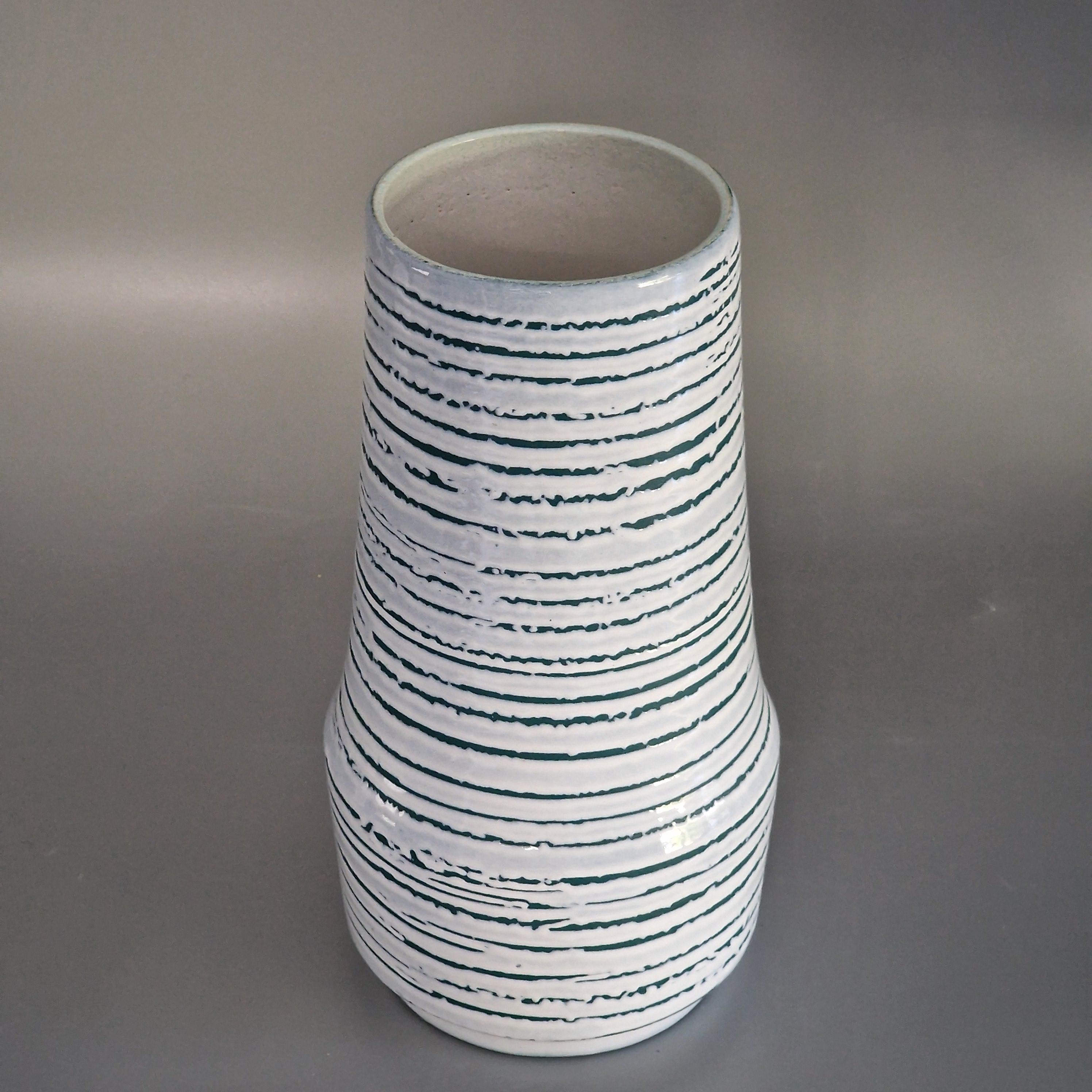 ヴィンテージの西ドイツの Fat Lava 花瓶。シューリッヒ、フォーム番号