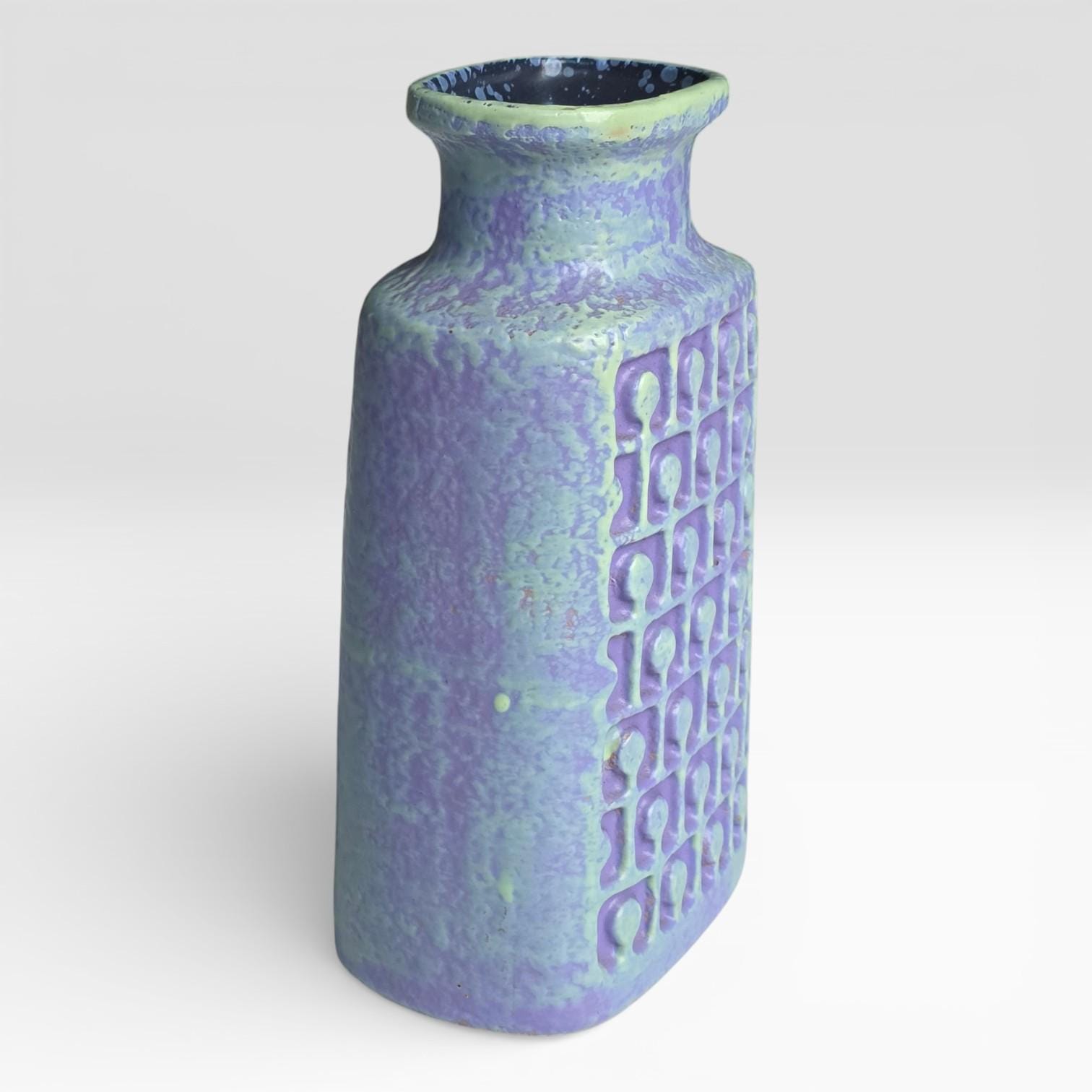 セール East Germany Fat Lava by VEB ヴィンテージ Vintage East German Fat Lava Vase. VEB Haldensleben, Form Number
