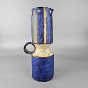 Vintage West German Fat Lava vase. Eva Fritz-Lindner for Karlsruhe Majolika, form number 133. blue and beige. WGP / MCM / 1960 / 1970.
