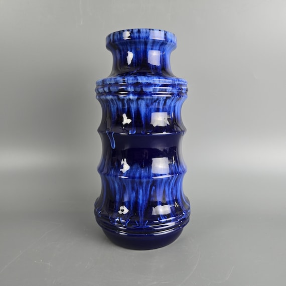 Scheurich 社製の西ドイツのビンテージ Fat Lava 花瓶。フォーム番号