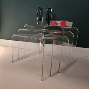 Set of 3 vintage plexiglass side tables. Transparent curved acrylic glass tables. Perspex, transparent. Mid-century, space age tables.