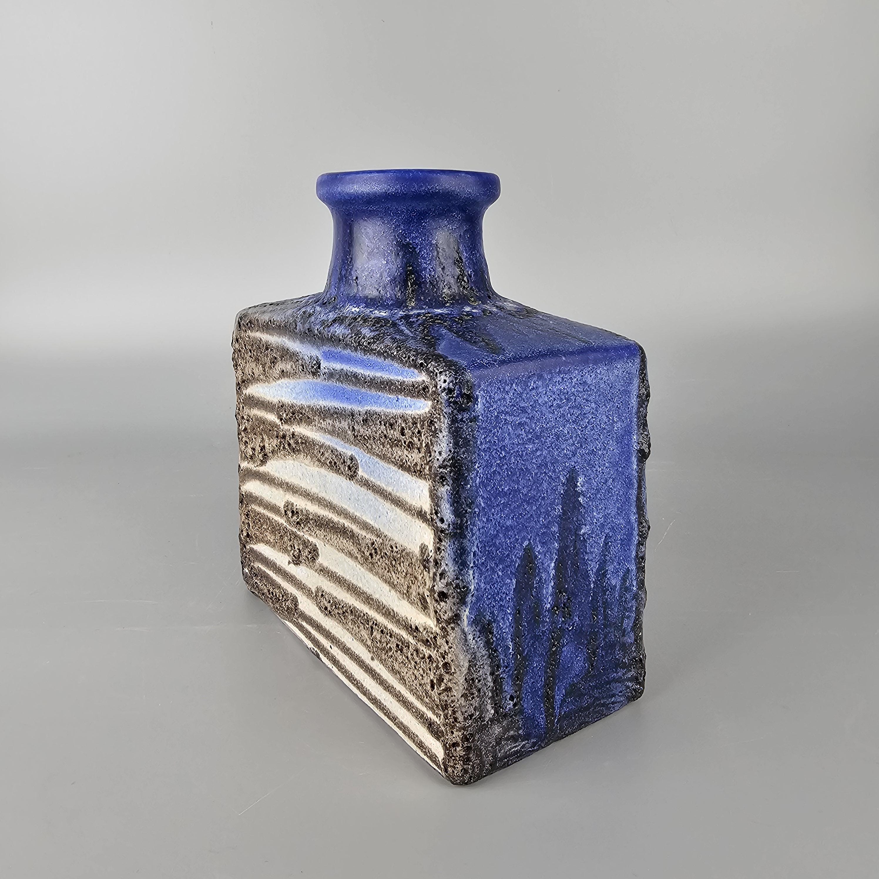 ビンテージの西ドイツの Fat Lava 花瓶。シューリッヒ、フォーム番号