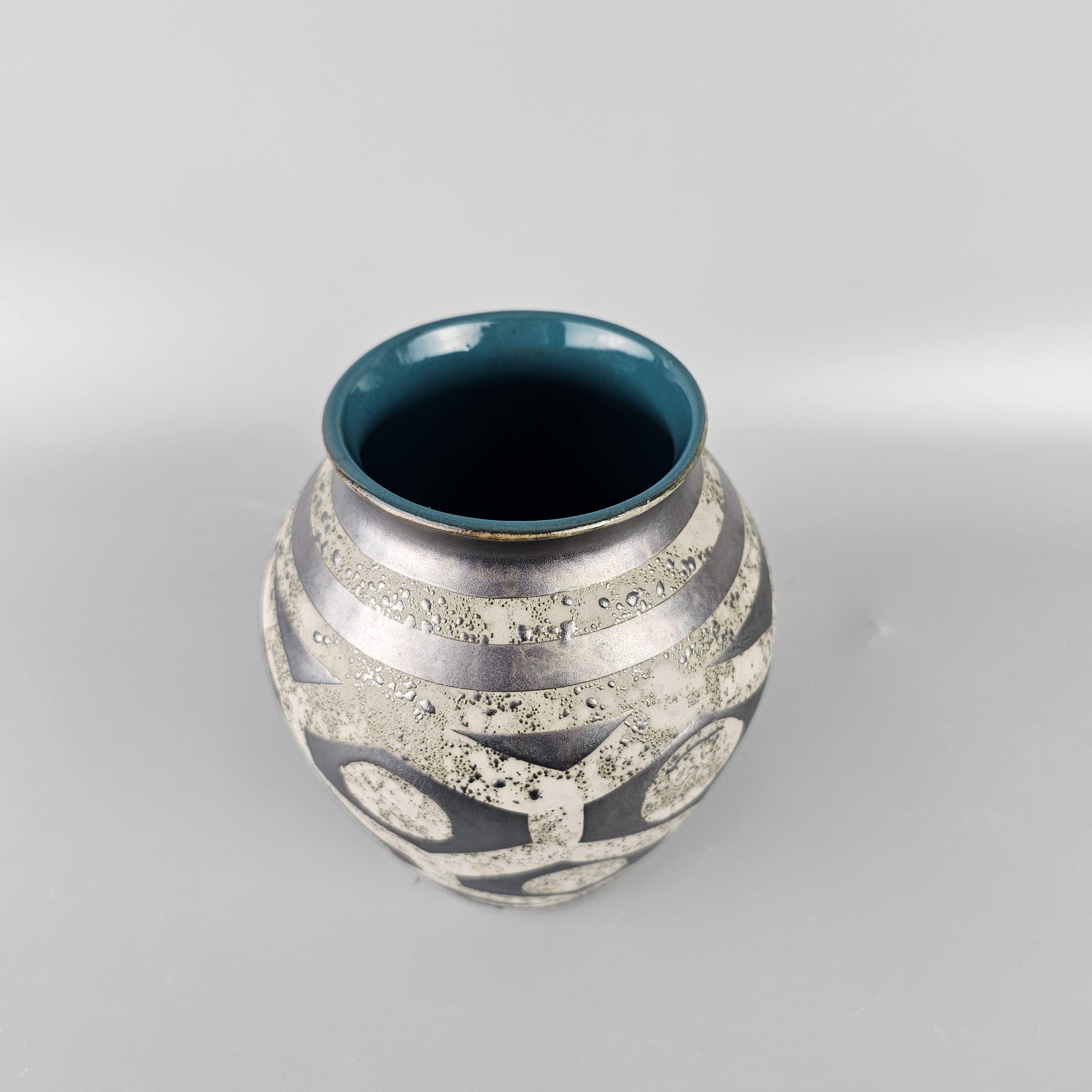 ヴィンテージの西ドイツの Fat Lava 花瓶。 Carstens Tonnieshof