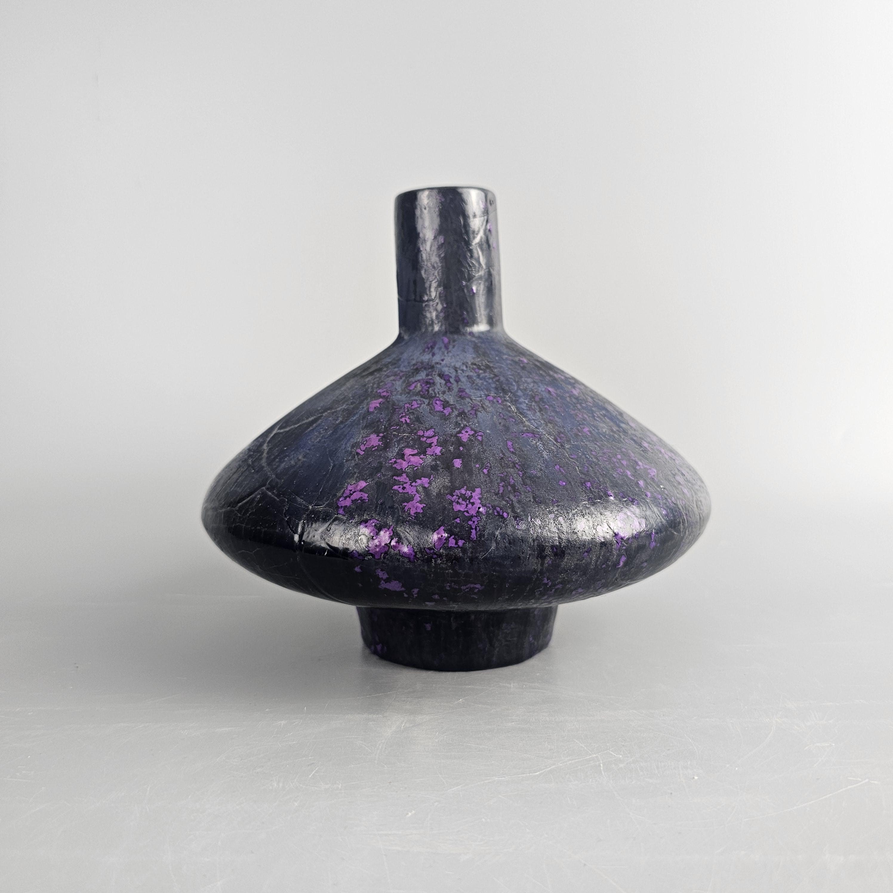 A Very Rare Vintage West German Fat Lava UFO Vase Made by Otto
