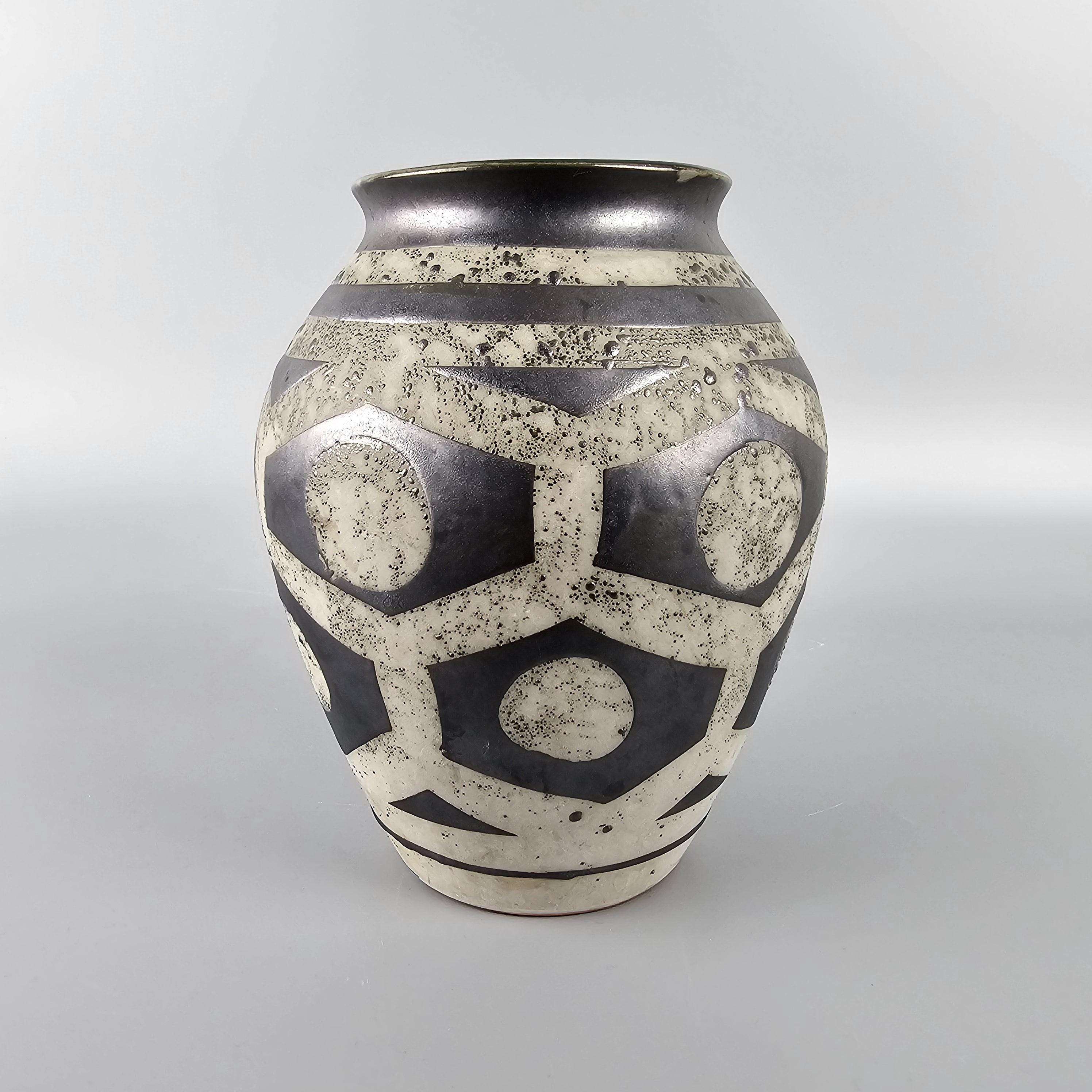 ヴィンテージの西ドイツの Fat Lava 花瓶。 Carstens Tonnieshof