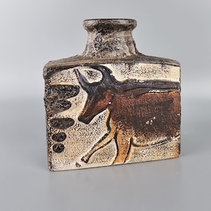 A West German Fat Lava vase by Scheurich. Form number: 281-19. Decor Montignac. WGP / 1970 / MCM.