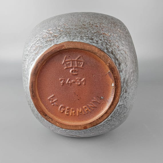 1970s fatlava XXXXL Carstens Tönnieshof Large Brutalist Fat Lava Ceramic Vase by Carstens Tönnieshof