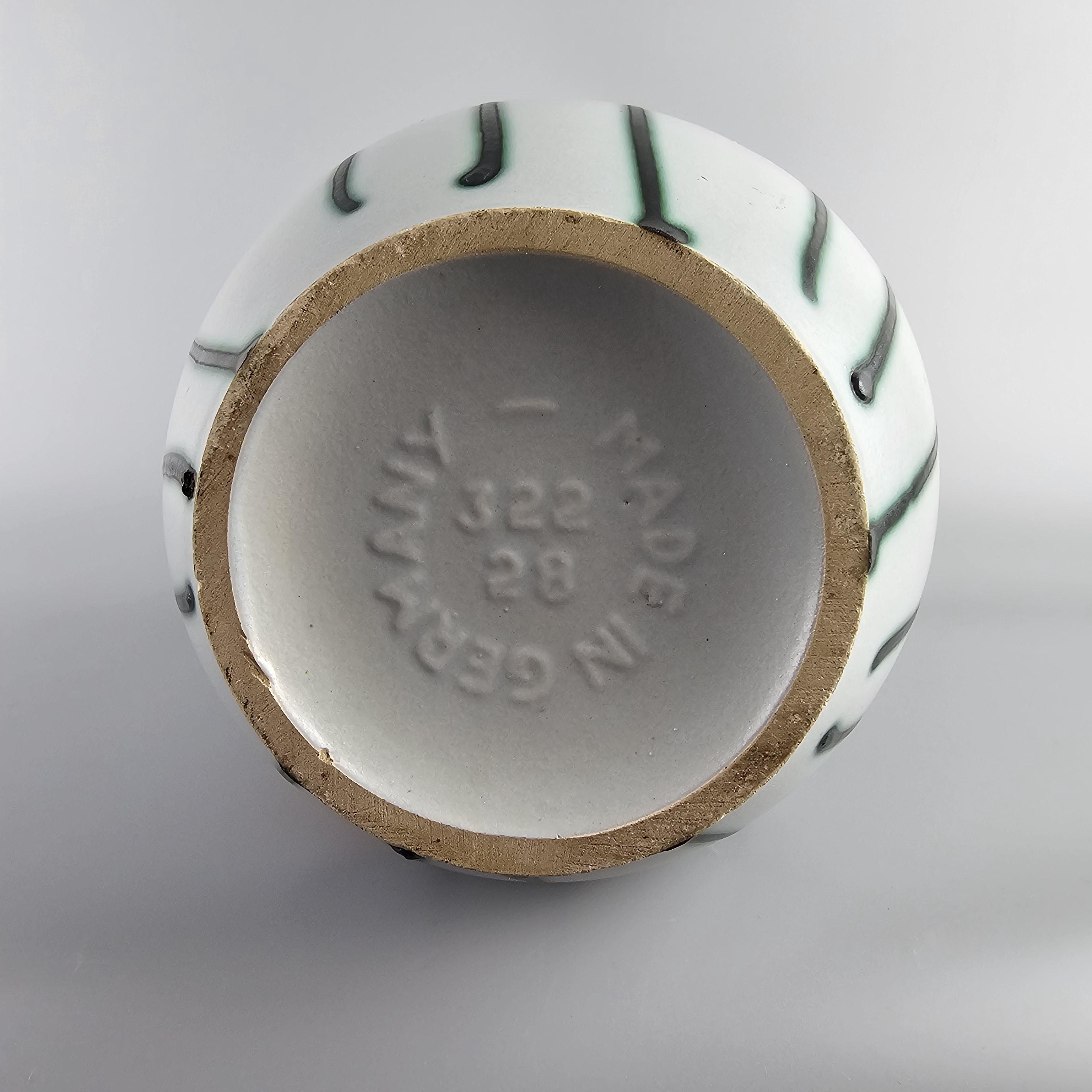 Fohr Keramik 社製の西ドイツのビンテージ Fat Lava 花瓶。シェイプ