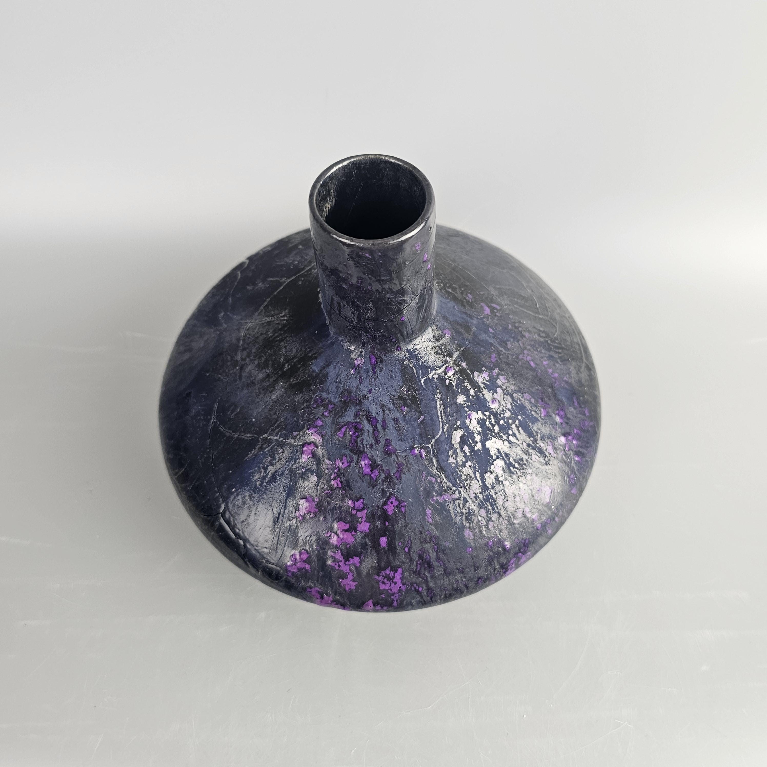 A Very Rare Vintage West German Fat Lava UFO Vase Made by Otto