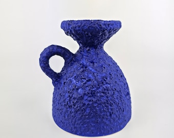 Eine westdeutsche Fat Lava Vase von Silberdistel. Die Vase ist nummeriert: 332/13. YKB, Yves Klein Blue