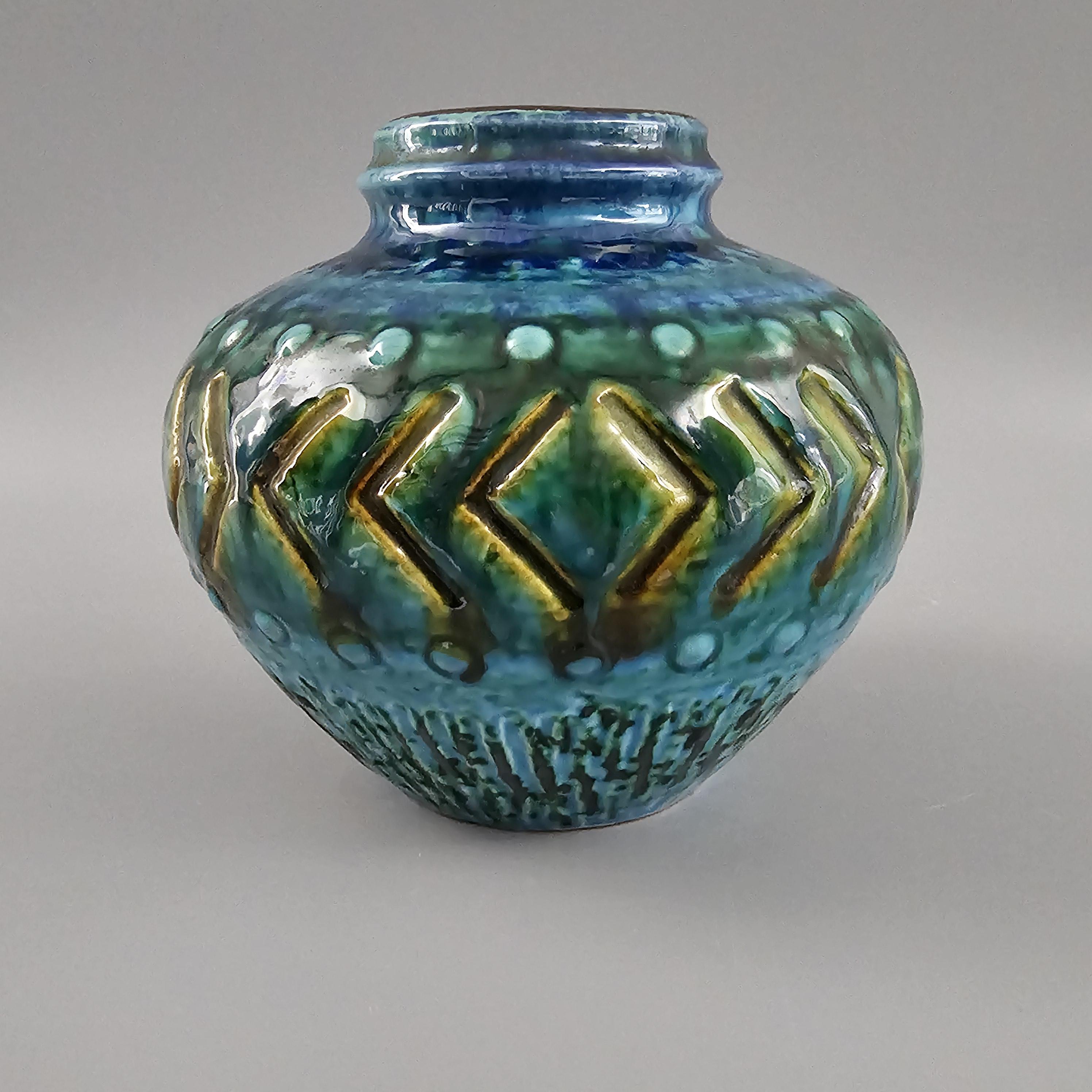 西ドイツFAT LAVA　ビンテージ花瓶　tonnieshof ヴィンテージの西ドイツの Fat Lava 花瓶。 Carstens Tonnieshof