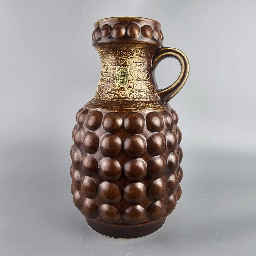 Bay Keramik社製のヴィンテージ西ドイツ製ファットラバ花瓶。型番65 30