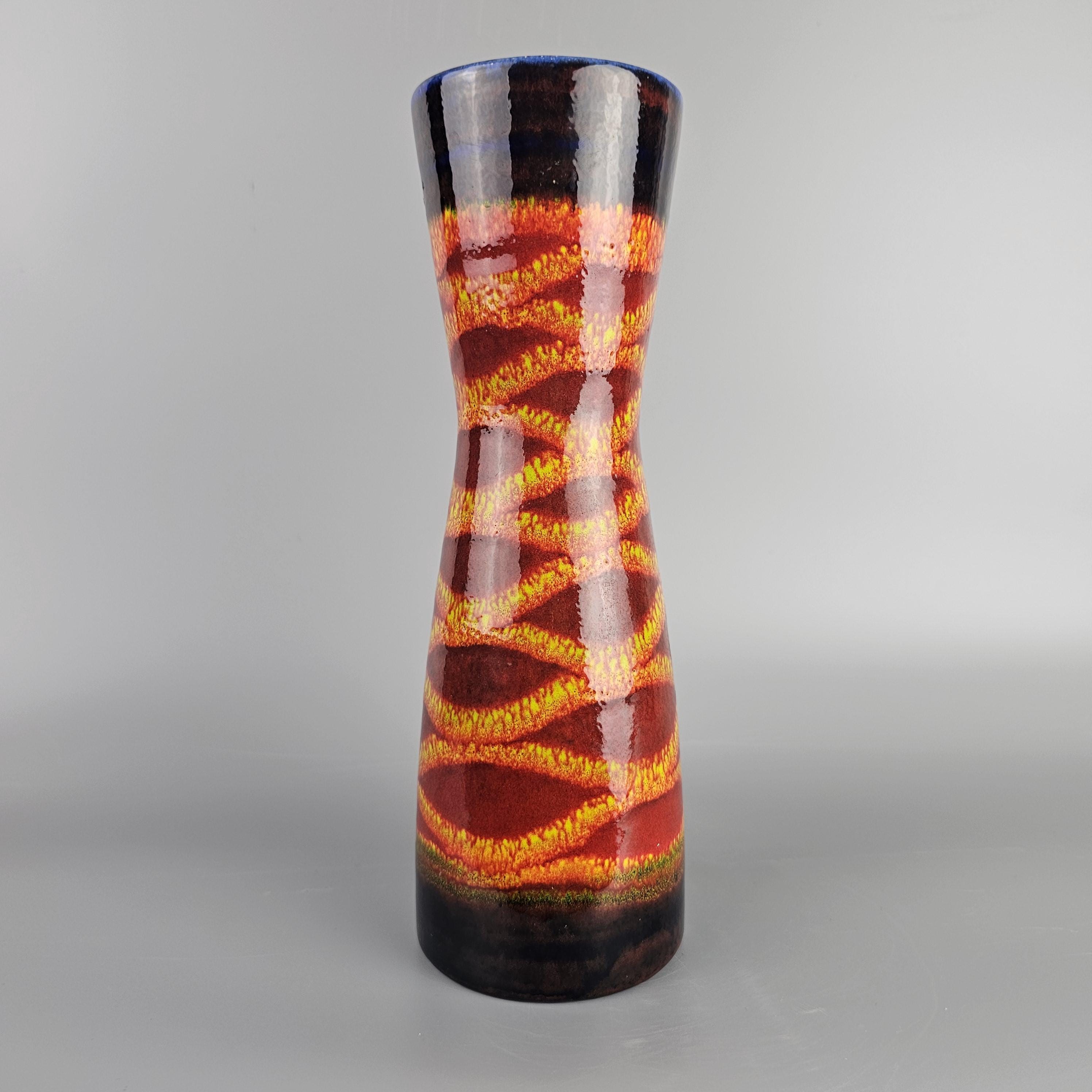 西ドイツ製ヴィンテージのファットラバ花瓶。Scheurich製。型番520-28