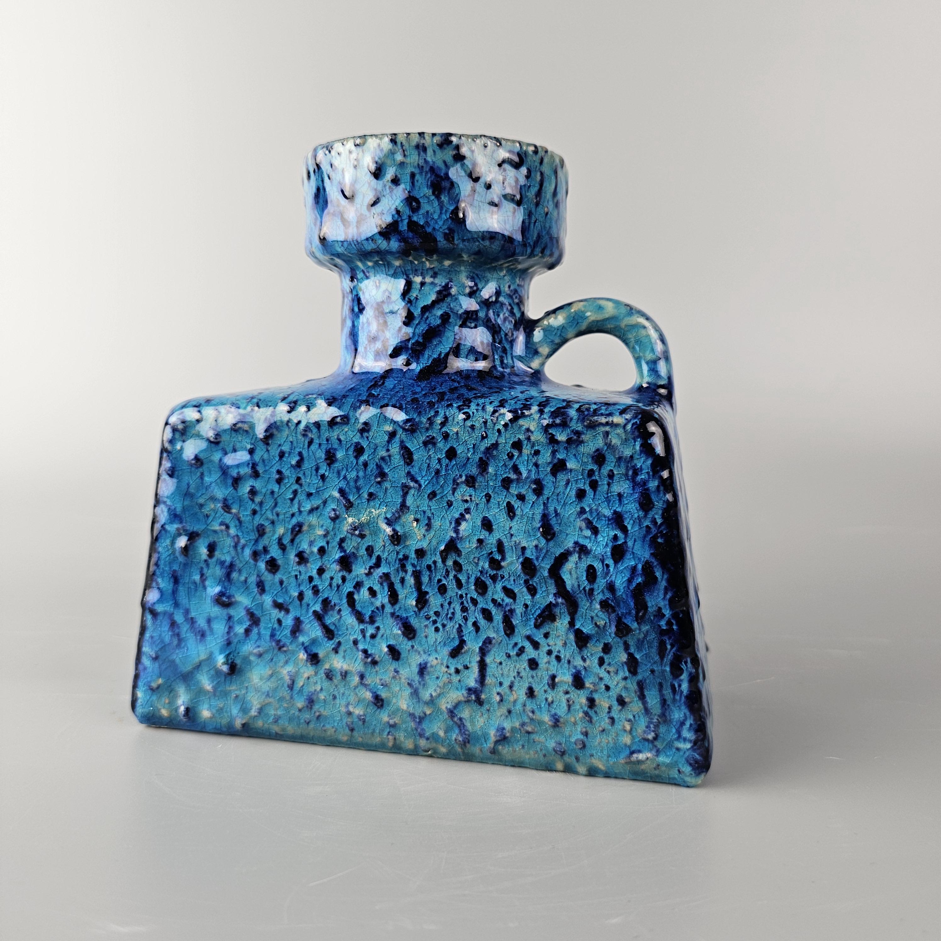 Westdeutsche Fat Lava Vase von Gräflich Ortenburg. Modellnummer