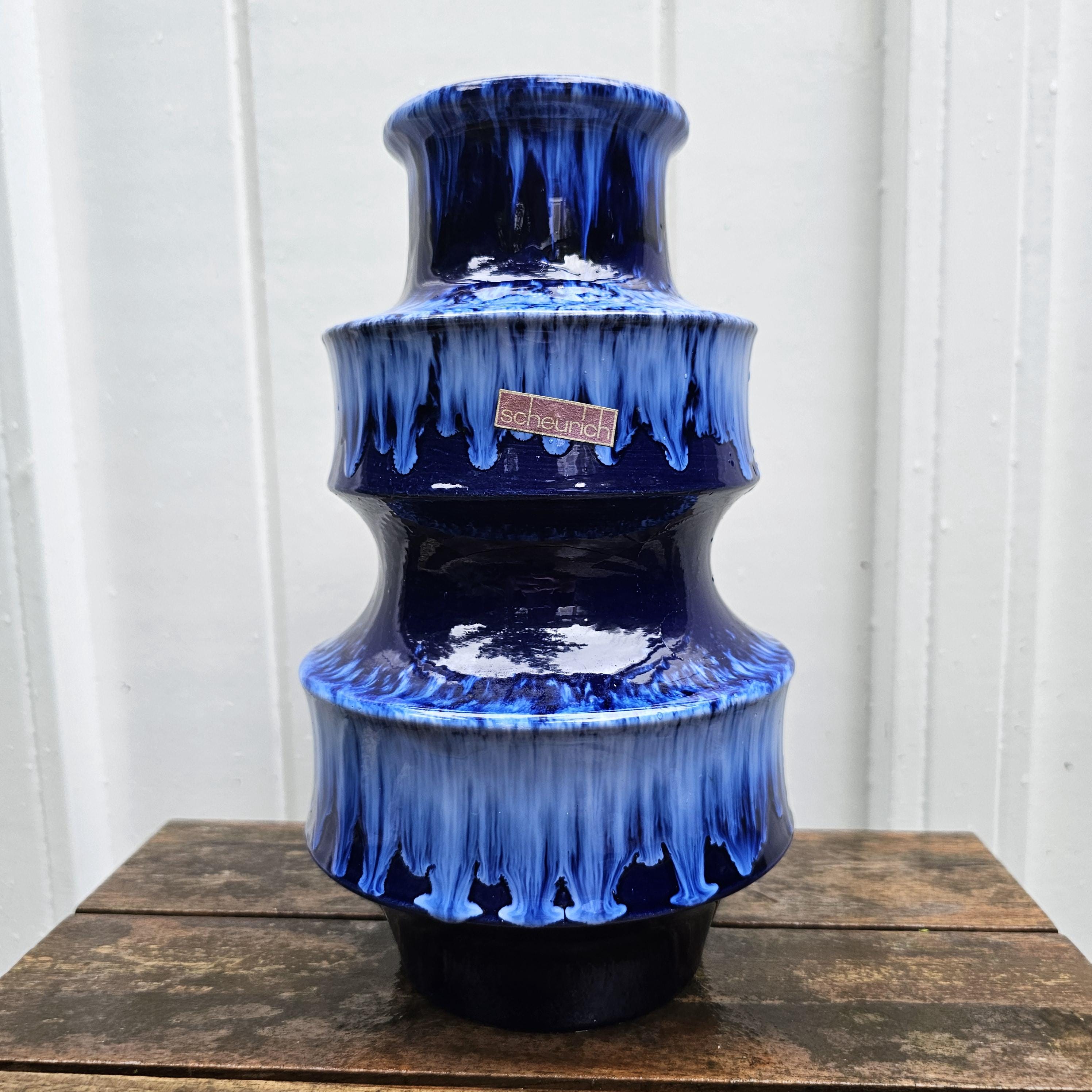 Vintage West German Fat Lava vase. Scheurich, form number 267-25. blue. WGP / MCM / 1960 / 1970. Pagoda vase.