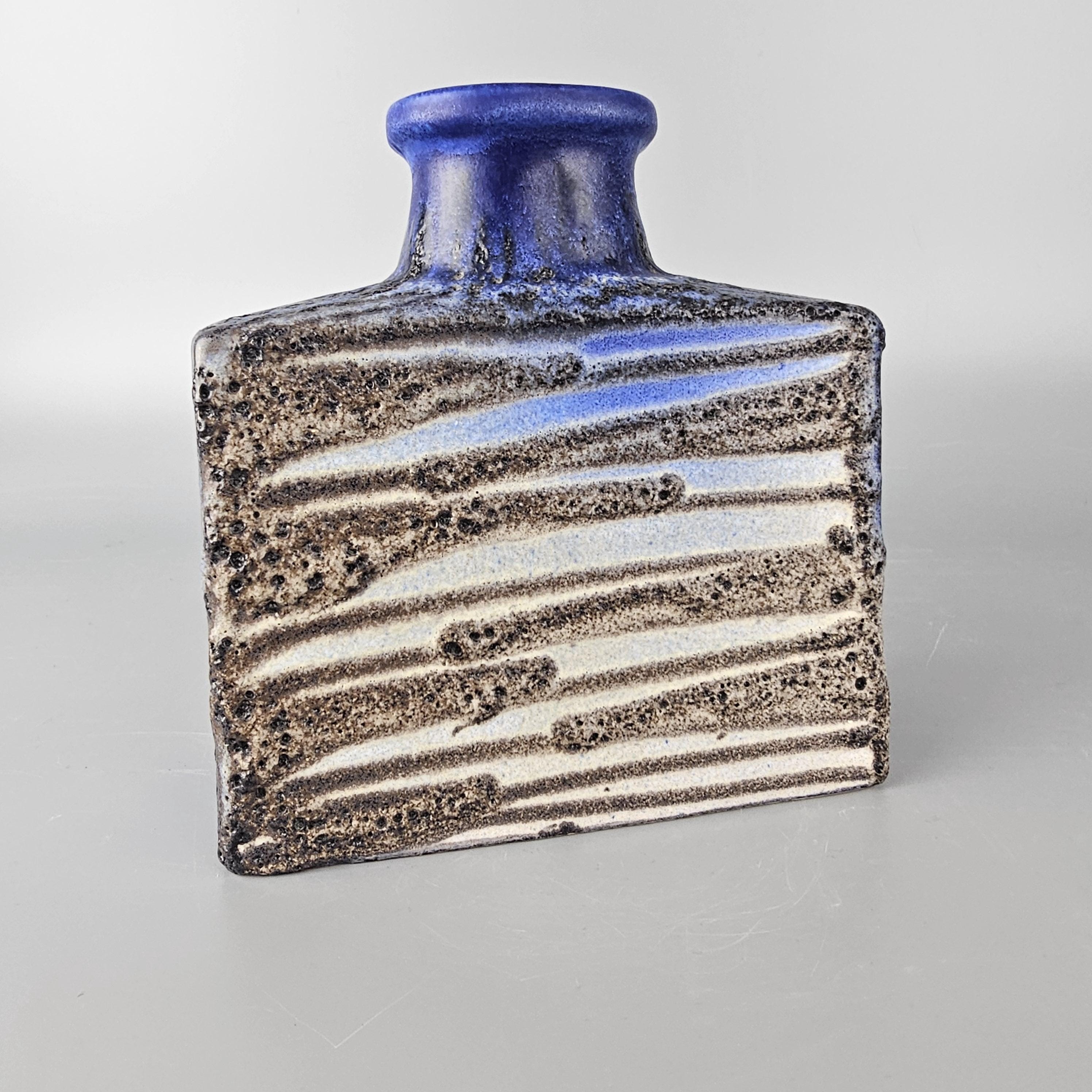 ビンテージの西ドイツの Fat Lava 花瓶。シューリッヒ、フォーム番号