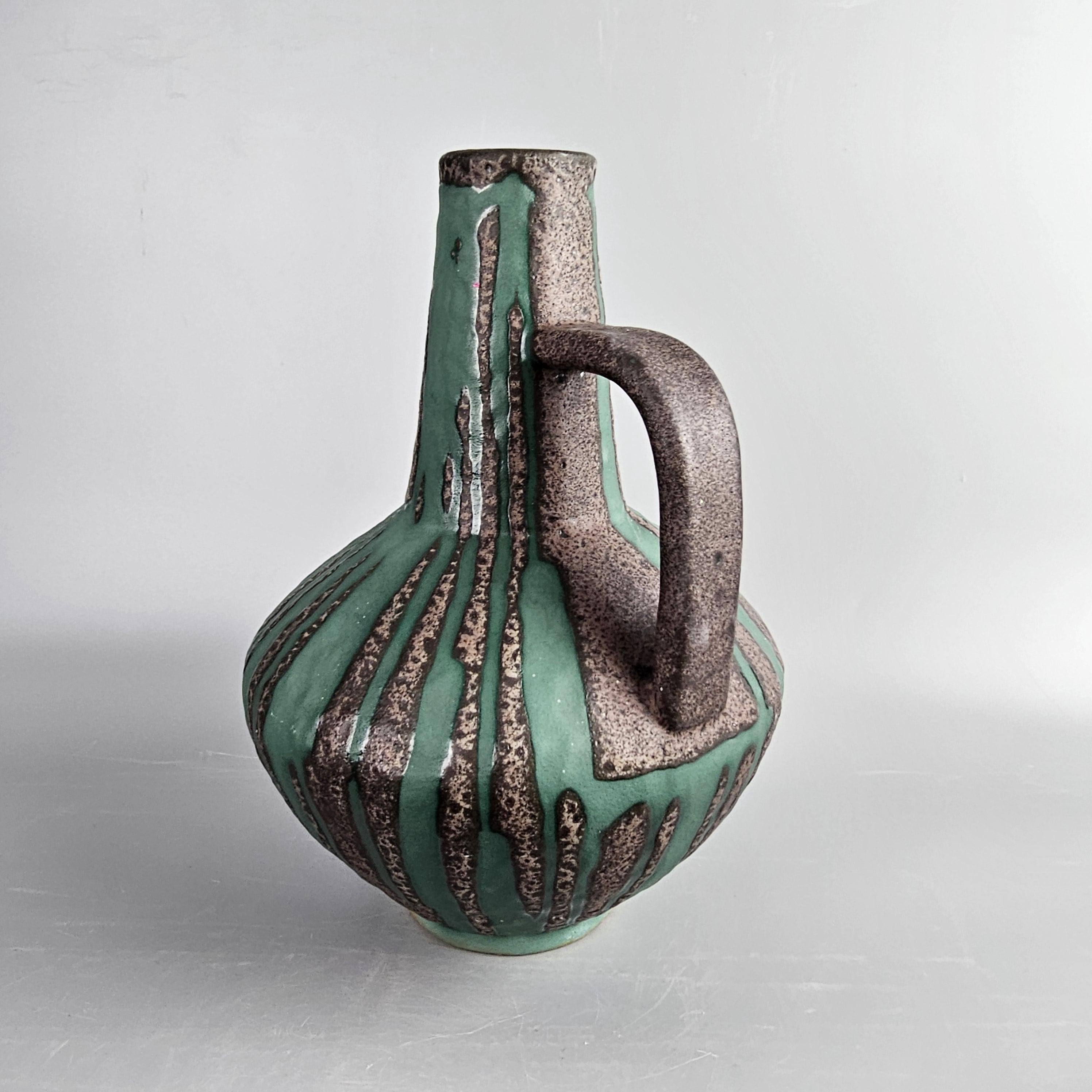 カーステンス・トニースホフ社製の、西ドイツ製ファット・ラバの花瓶