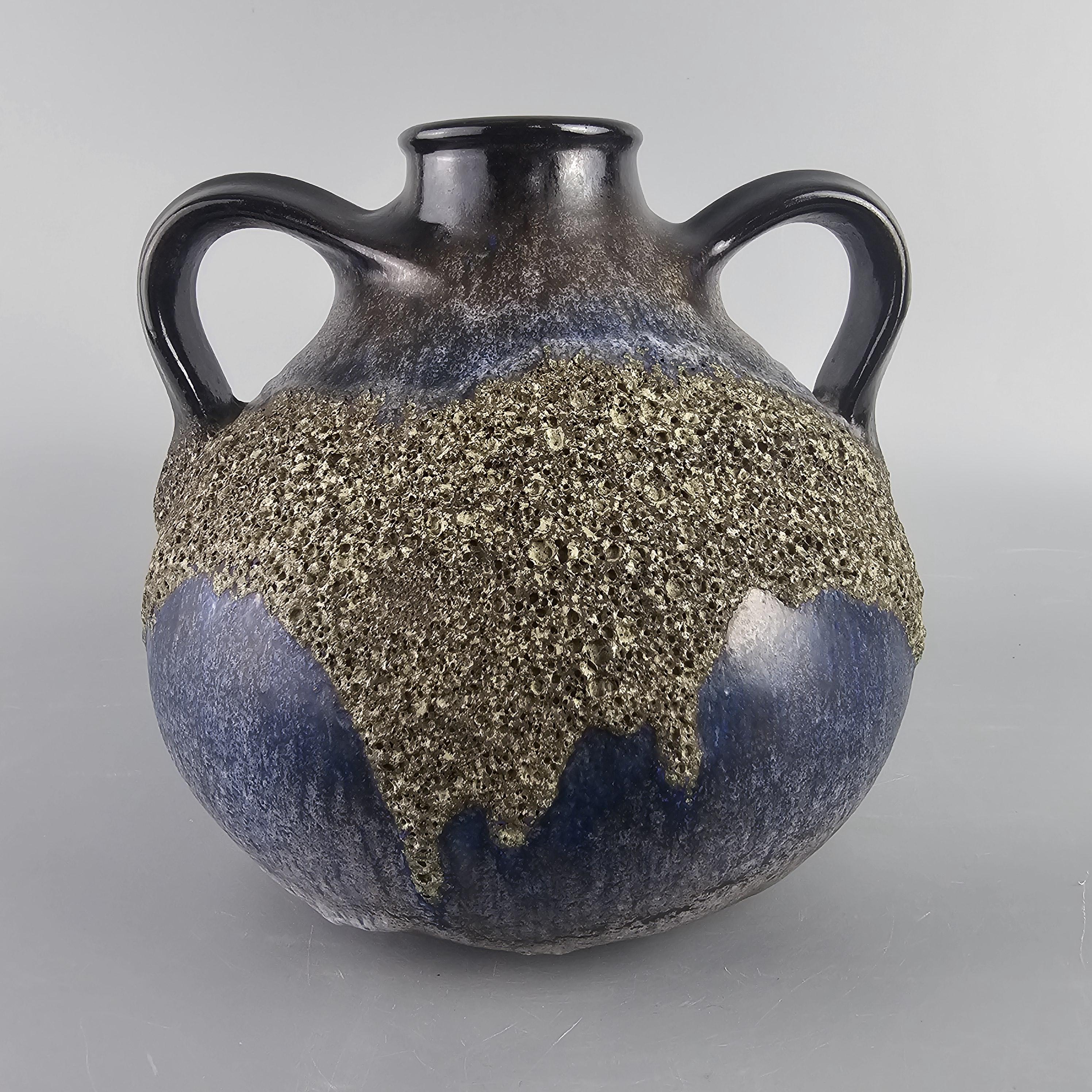 Carstens Tonnieshof 社製の西ドイツのビンテージ Fat Lava 花瓶。色