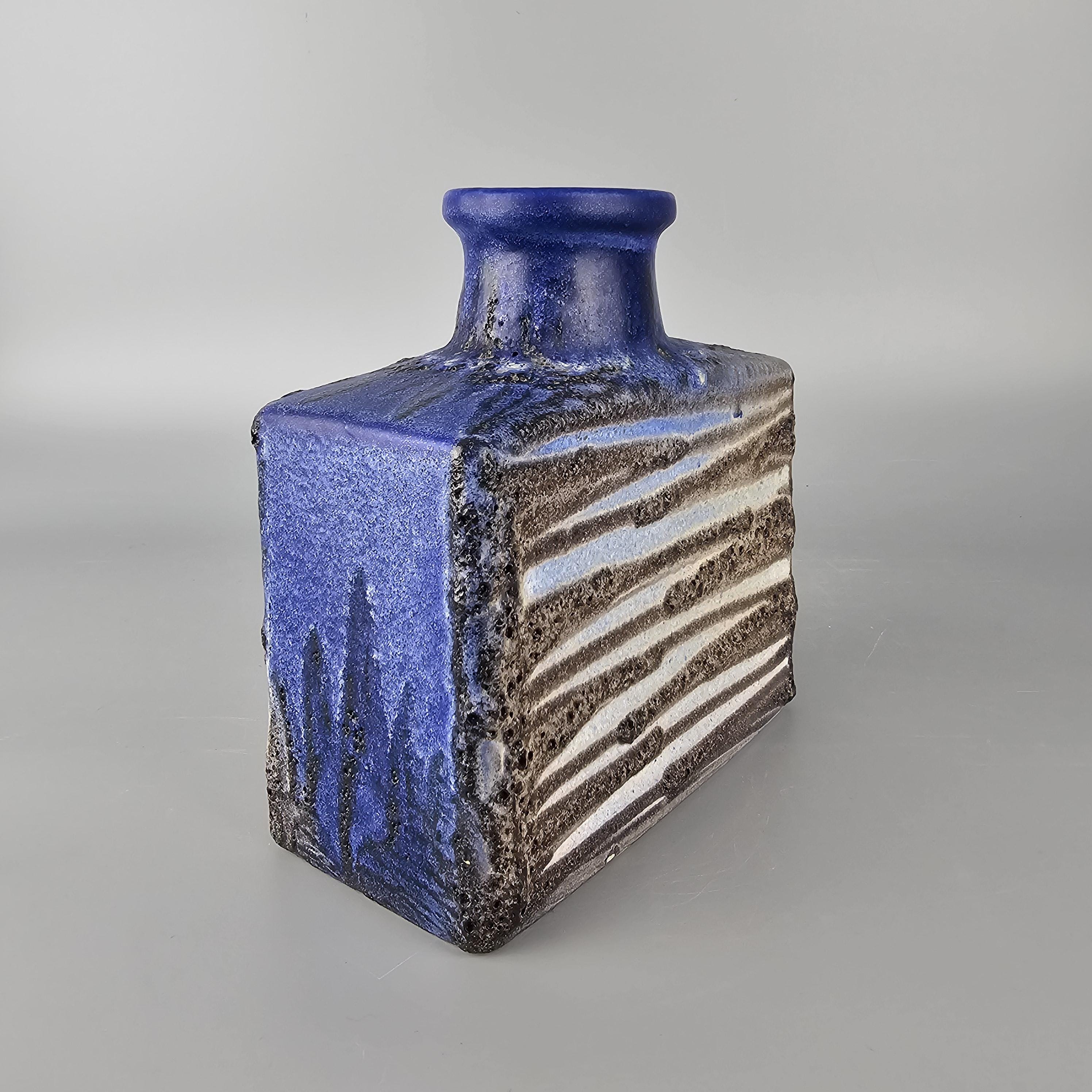 ビンテージの西ドイツの Fat Lava 花瓶。シューリッヒ、フォーム番号