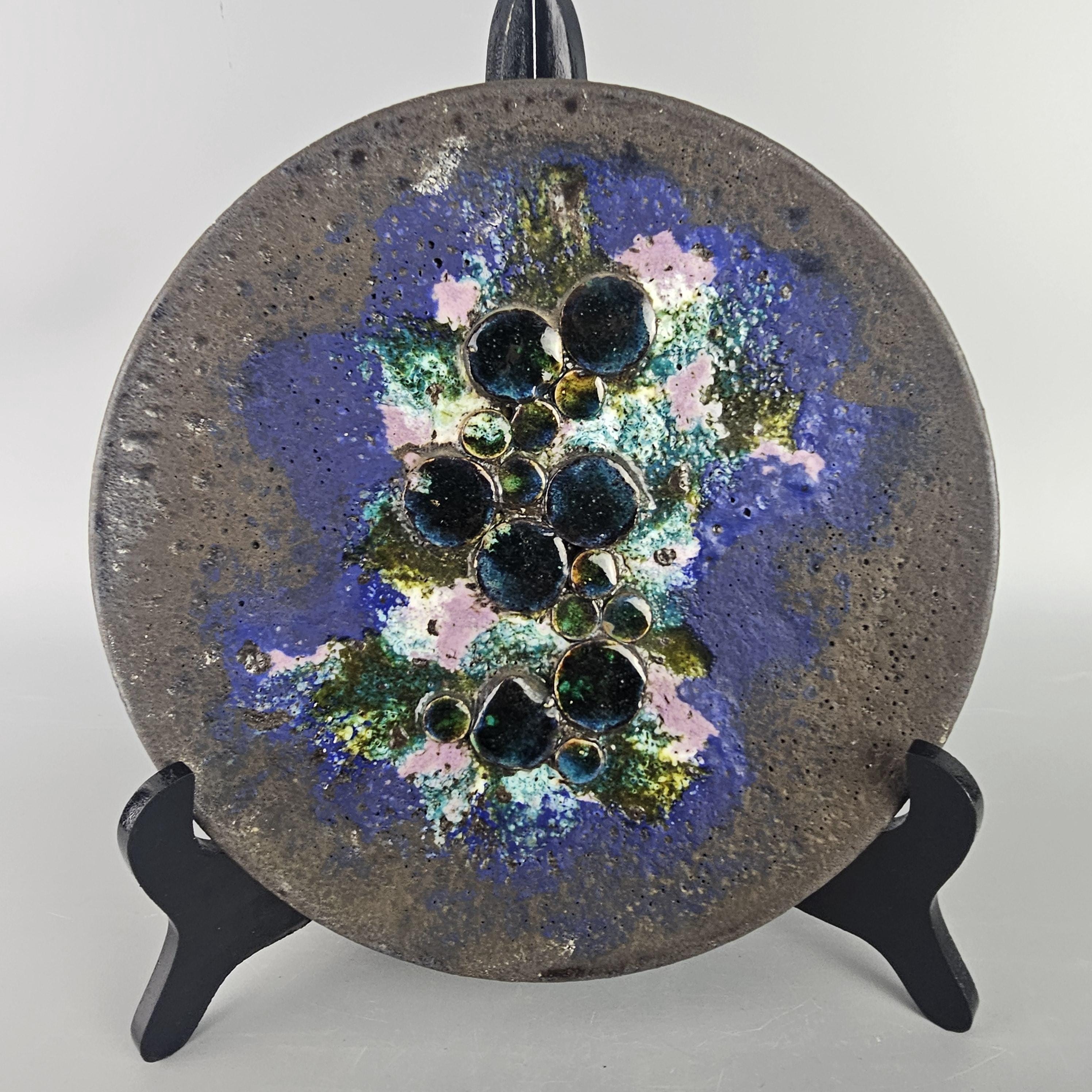 工芸品 Vintage Ruscha Fat Lava Wall Plate Vintage West German Fat Lava Wall Plate Made by Ruscha. Colors