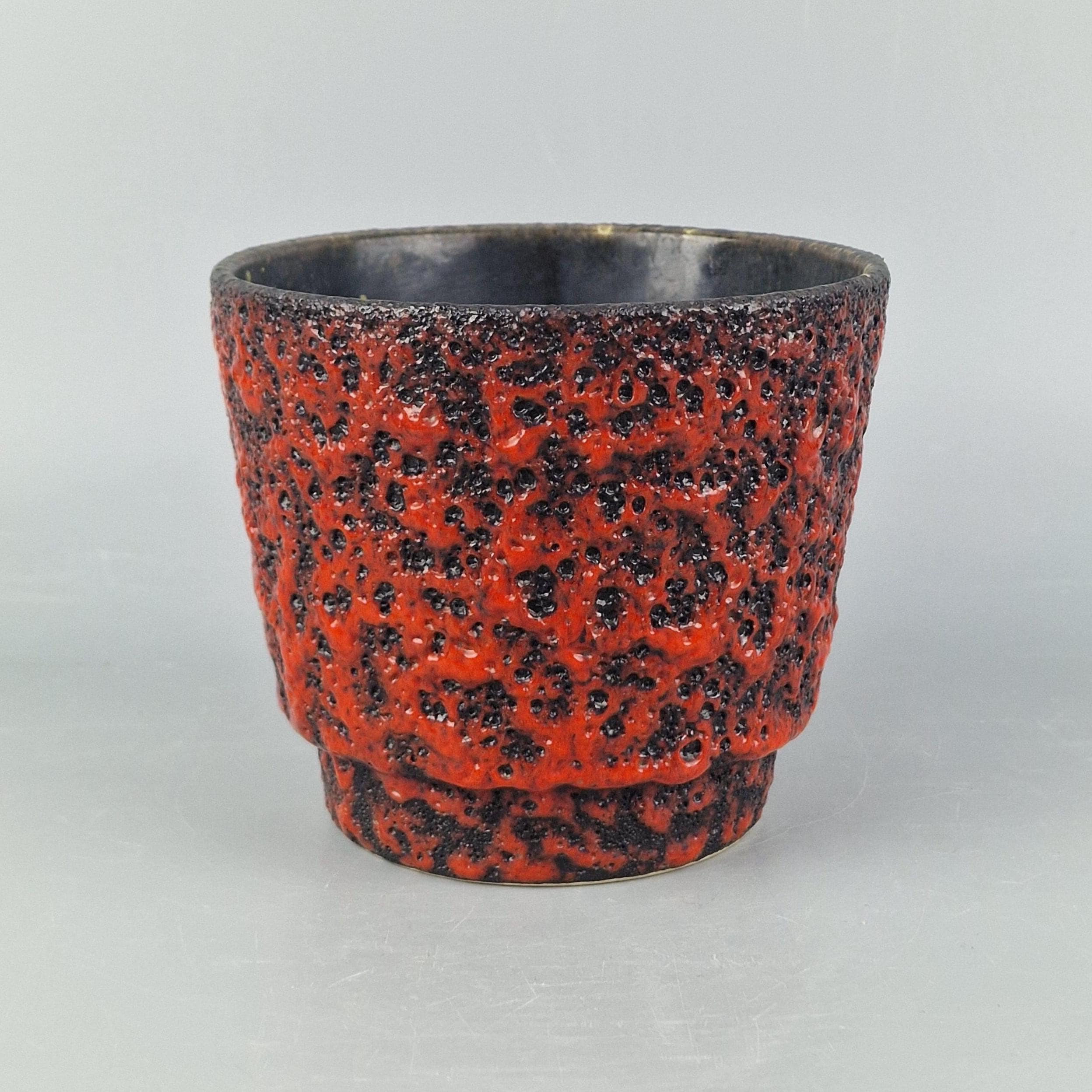 ドイツ Fohr Keramikの鉢カバー】T-9 Fat Lava