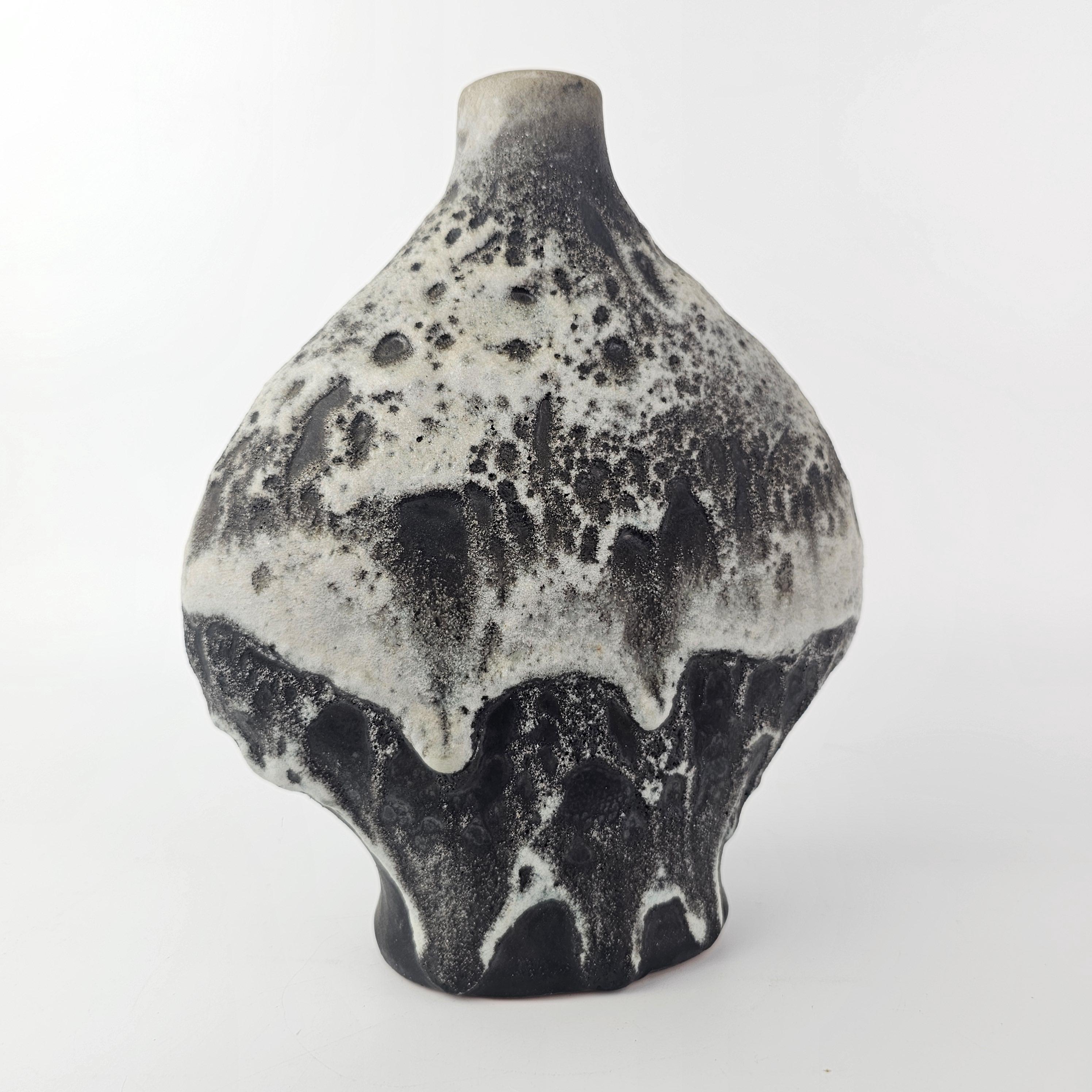 FAT LAVA　WEST GERMAN 　ビンテージ花瓶　tonnieshof Carstens Tönnieshof Ceramic Rectangular Vase Crater Moon Mid