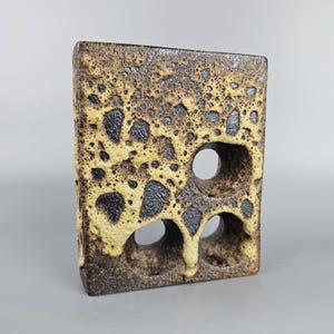 A rare, beautiful vintage vase made by &quot;Vest Keramiek&quot; / &quot;van Woerden&quot;, Gouda, Holland. Model number G20. Rectangular block vase.