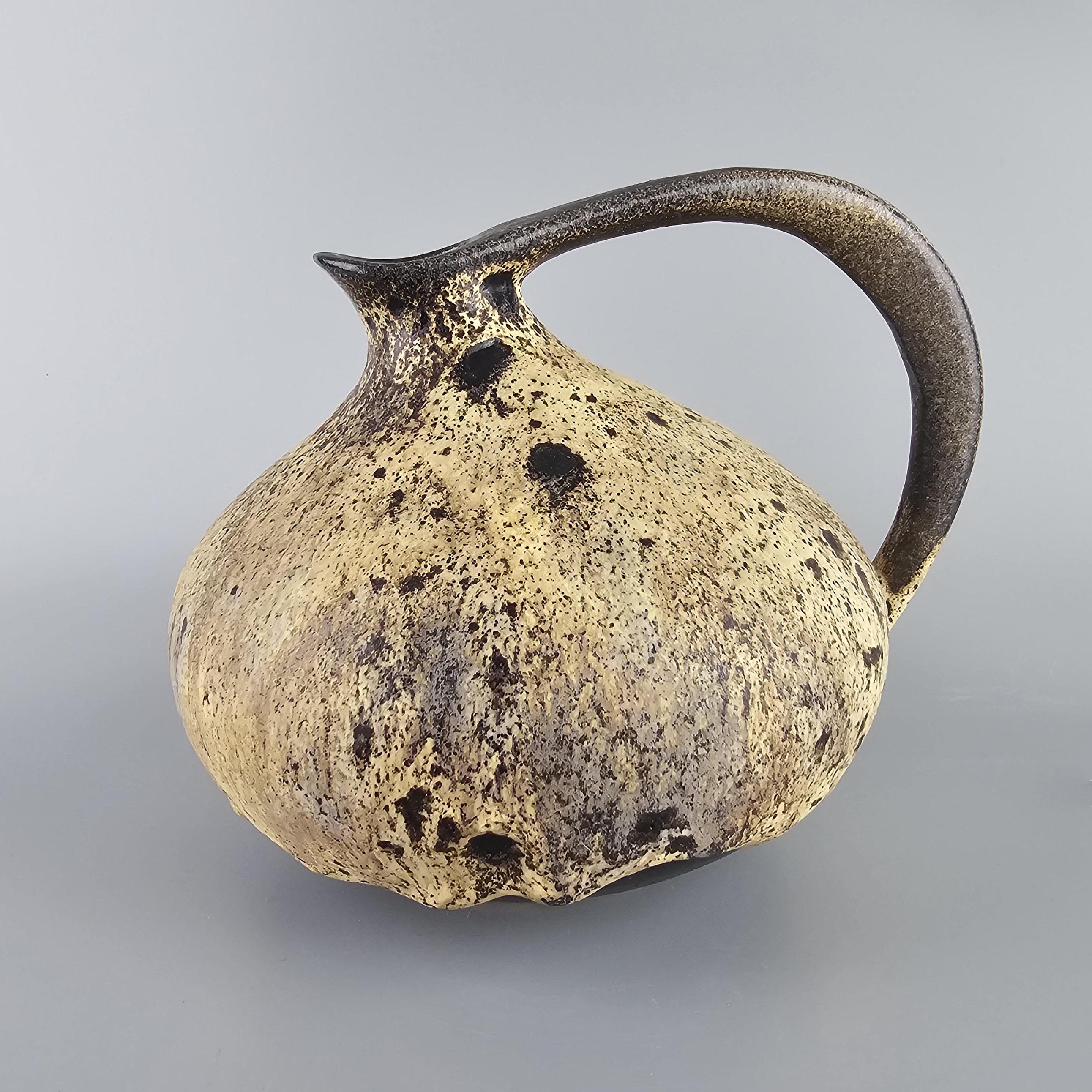 WestGermany fatlava by ruscha ルシャ　西ドイツ Vintage West German Fat Lava Vase Made by Ruscha. Shape