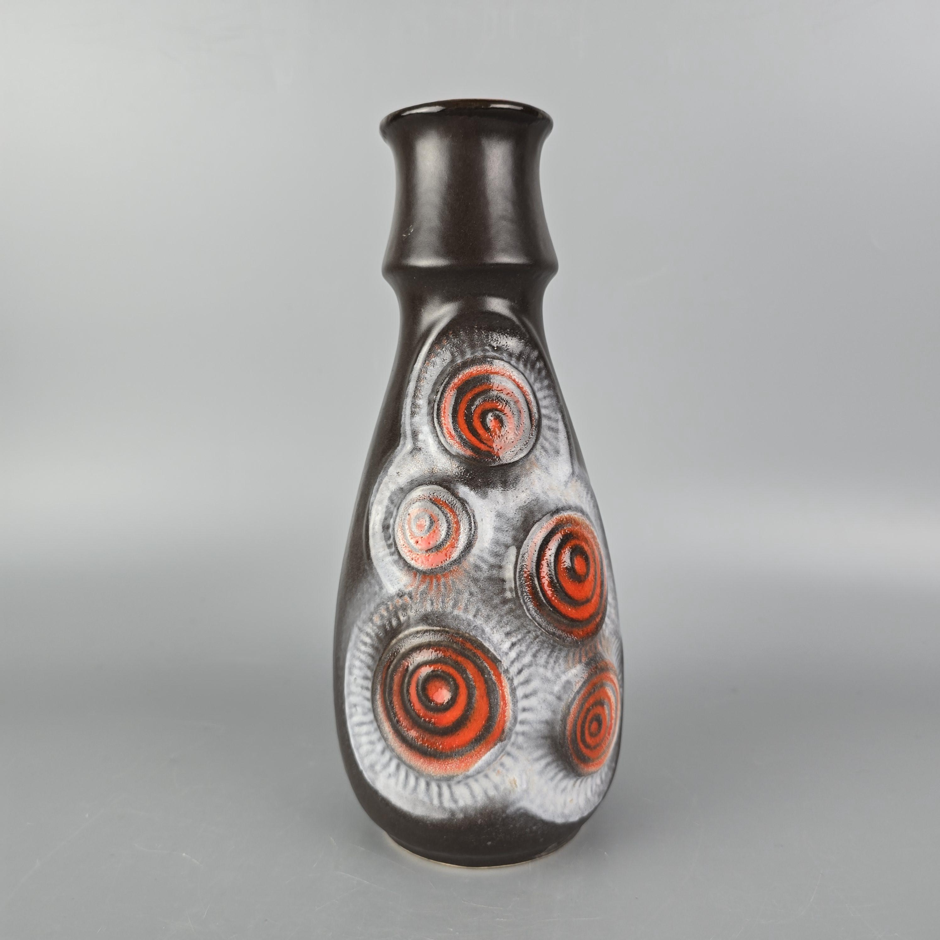 Vintage West German Fat Lava Vase. Bay Keramik, Form Number 84-25