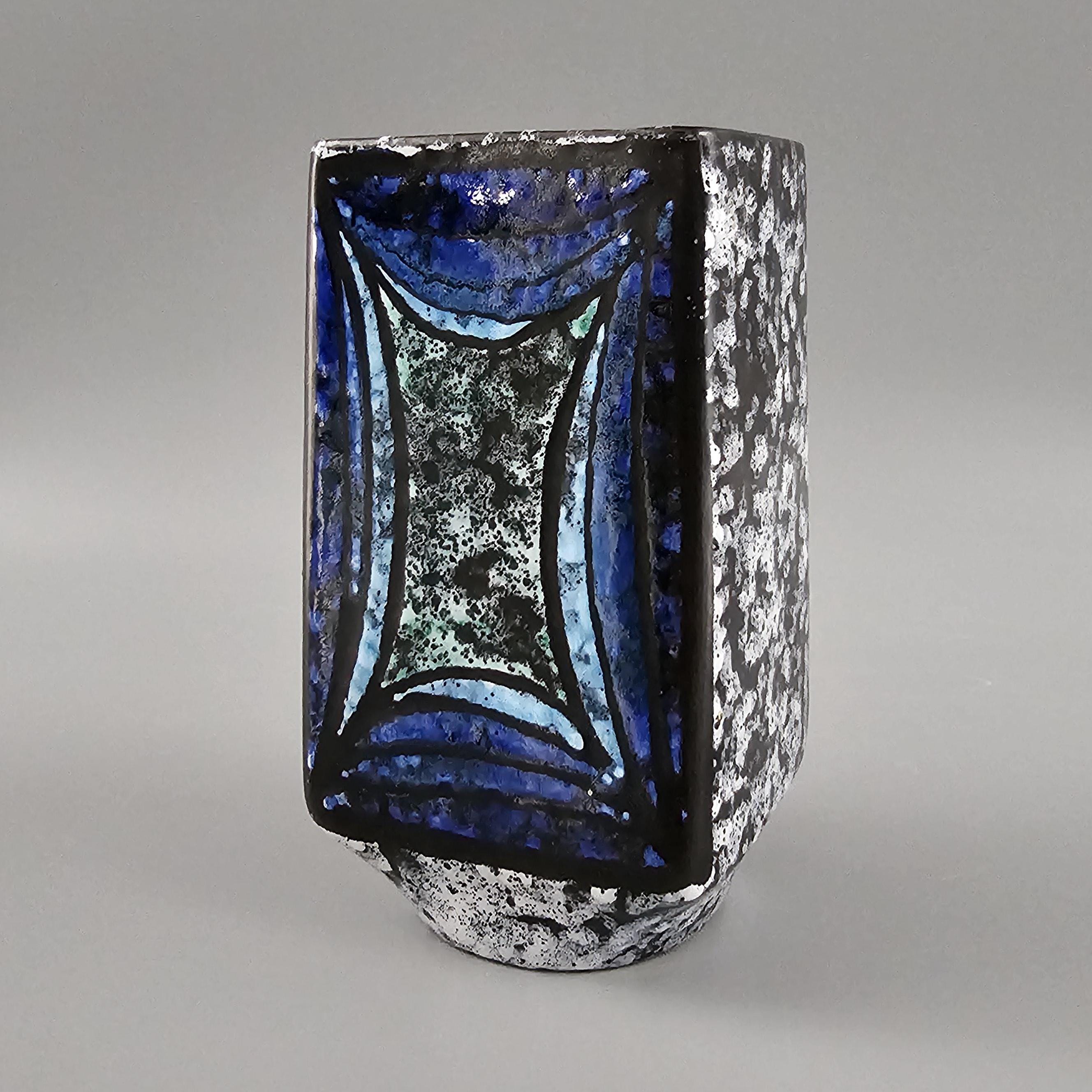 Fat Lava 東ドイツ　花瓶　ヴィンテージ　ファットラバ　現地で購入 Fat Lava 東ドイツ 花瓶 ヴィンテージ ファットラバ 現地で購入 鎌倉店