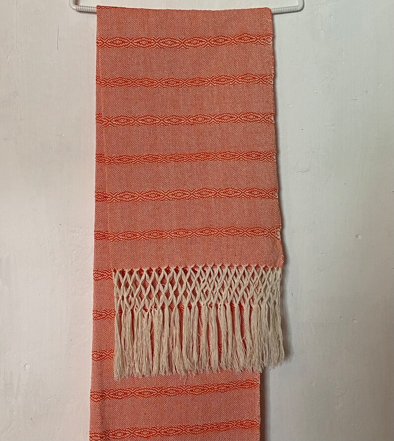 Rebozo mexicano Línea de nochebuena base y flecos blancos 100% algodón hecho a mano en Oaxaca imagen 4