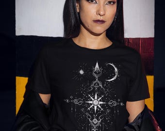 -shirt Sorcière Cottagecore foncé | Style gothique céleste | T-shirt graphique esthétique pour les amateurs de mode sombre