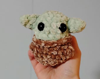Crochet mini baby alien plushie