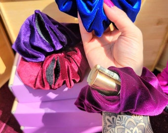 Premium Velvet Pocket Scrunchies | Convenient Wallet Scrunchies for Women Men Girls Teens