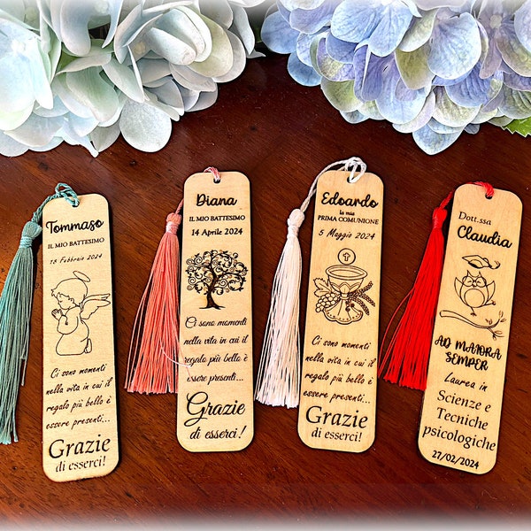 Marcador de livro de madeira gravado, 100% personalizável, perfeito como lembrancinha para formaturas, batizados, primeiras comunhões e qualquer outro evento.