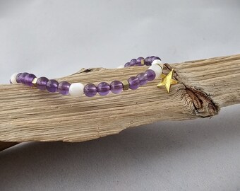 Amethyst and Mother of Pearl Beads, Amethyst Beads Gold Star Charm Bracelet, Amethyst Star Charm Friendship Bracelet, February Birthstone