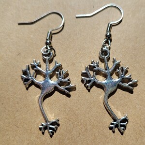 Neuron Earrings w/Hypoallergenic Option & Bonus CZ Studs - Biology Earrings-Science Earrings-Neuron Jewelry-Brain Cell Jewelry-Neuroscience afbeelding 5
