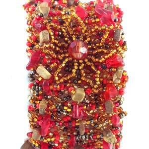 Golden starlight seed bead bracelet, Red and gold star bracelet, handmade bracelet with golden stars, golden star bracelets with red accent.