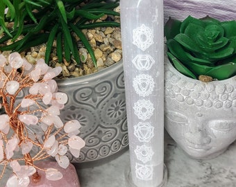 Bacchetta di selenite dei 7 chakra / Cristallo purificante