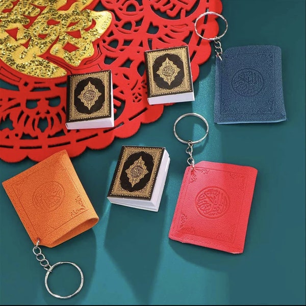 Mini Quran key chain with leather for readable small Koran bag for Muslim Islamic gift for Ramadan kuran can read Quran keychain