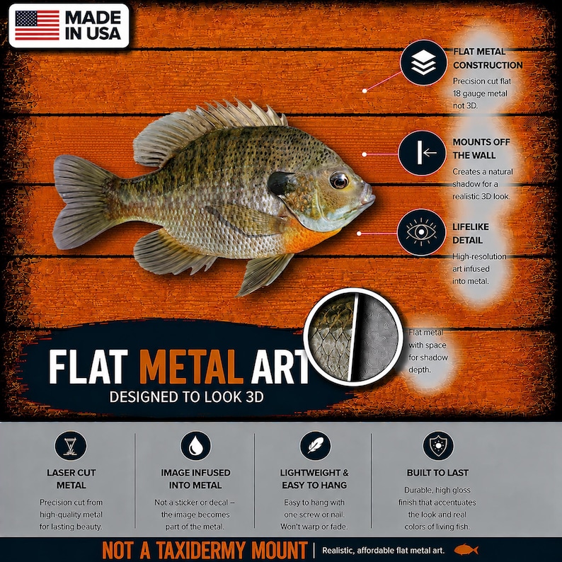 K&ouml;nnte beinhalten: Ein flaches Wandkunstobjekt aus Metall mit einem hochaufl&ouml;senden Bild eines Fisches mit braunen und orangefarbenen Schuppen. Das Design enth&auml;lt Textbeschriftungen zu Merkmalen wie flacher Metallkonstruktion, 18-Gauge-Metall und einer Halterung.
