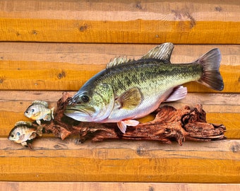 Largemouth Bass Replica - 2D Flat Metal Largemouth Replica for Lodge Decor, Cabin Lake Home Art, other Rustic Wall Decor