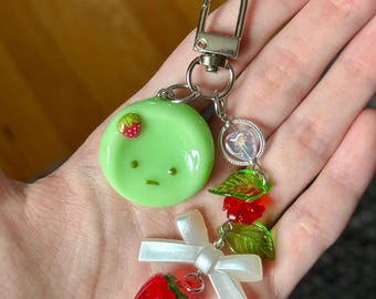 Green Guy Worry Stone Bag Charm | Glow in the Dark Beaded Fidget Keychain
