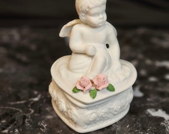 Petite Boîte à Bijoux Vintage En Céramique Décorée D'un Ange - Occasion En Très Bon état, Sans Marque