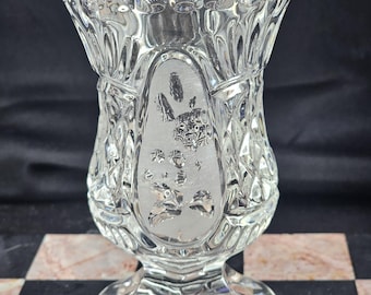 Jarrón vintage con base de cristal transparente de Industrias Crystal Clear, fabricado en Yugoslavia, con 24 % de plomo en cristal Kri-stal Zajecar, diseño grabado.
